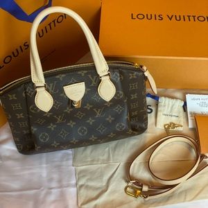 Louis Vuitton purse